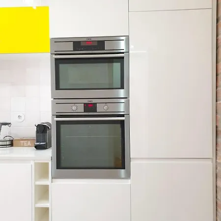 Spacious With Terrace In Marques De Pombal Lejlighed Lisboa