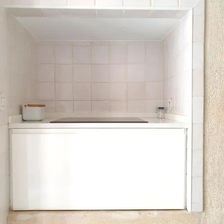 Spacious With Terrace In Marques De Pombal